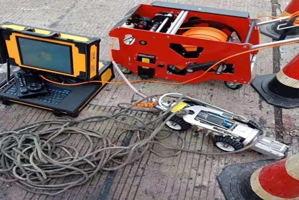 通川CCTV管道检测机器人