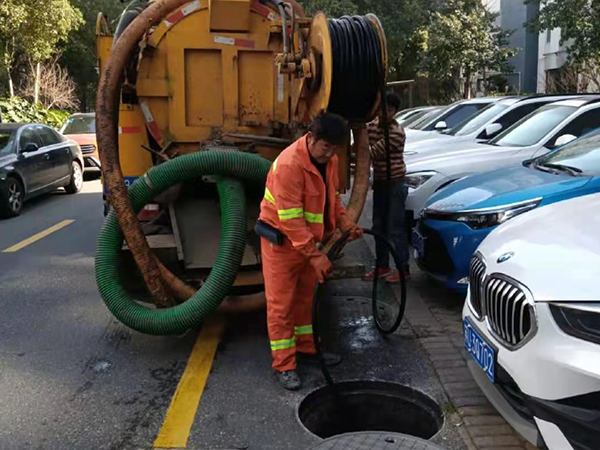 通川排污管道清淤